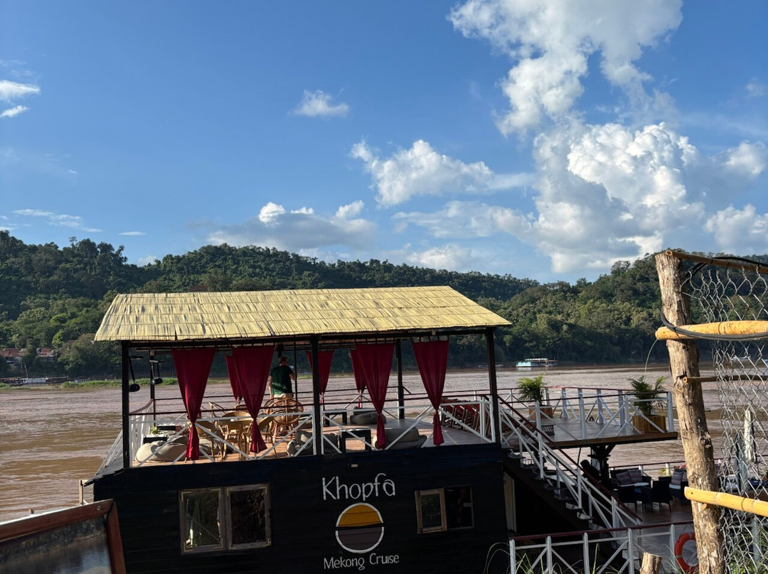 Khopfa Mekong Cruise-琅勃拉邦必去景点