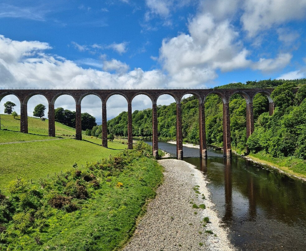 The Leaderfoot Viaduct, also known as the Drygrange Viaduct-Melrose必去景点