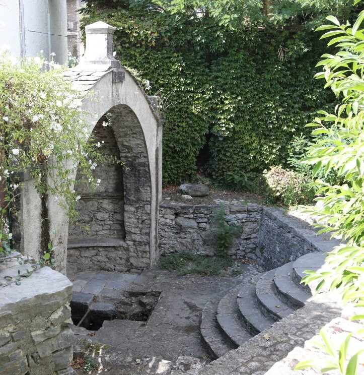 Fontaine (Rue pont vieux)-Corte必去景点