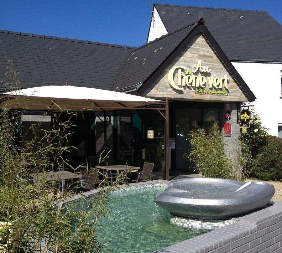 Logis Hôtel Au Chêne Vert主图