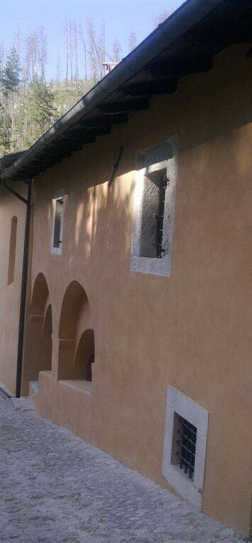 Santuario della Madonna Fore-拉奎拉必去景点
