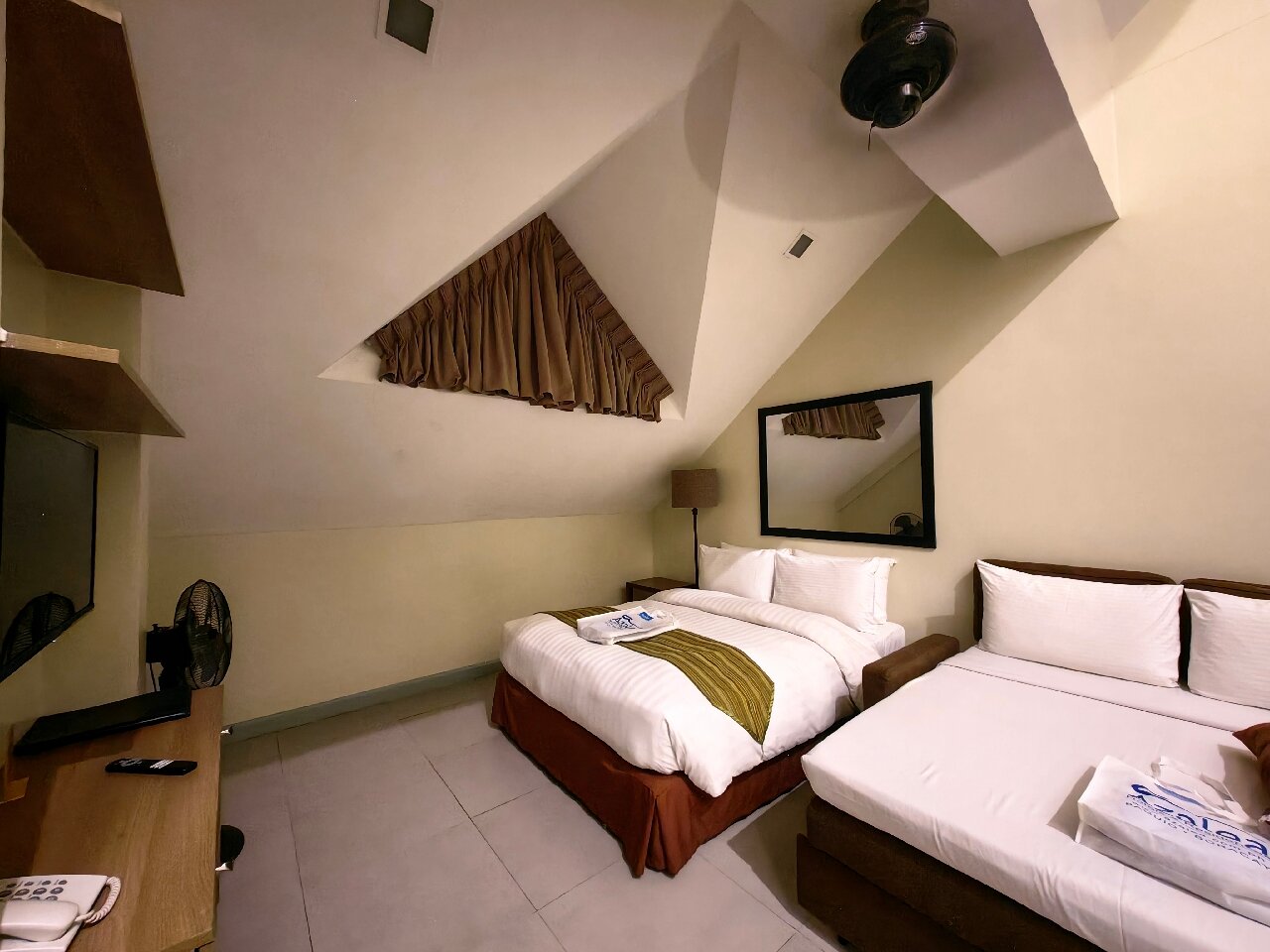 阿扎雷亚宾馆-官方