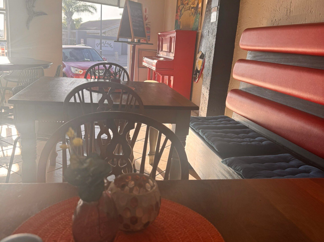 Charli's Pizzeria & Pantry