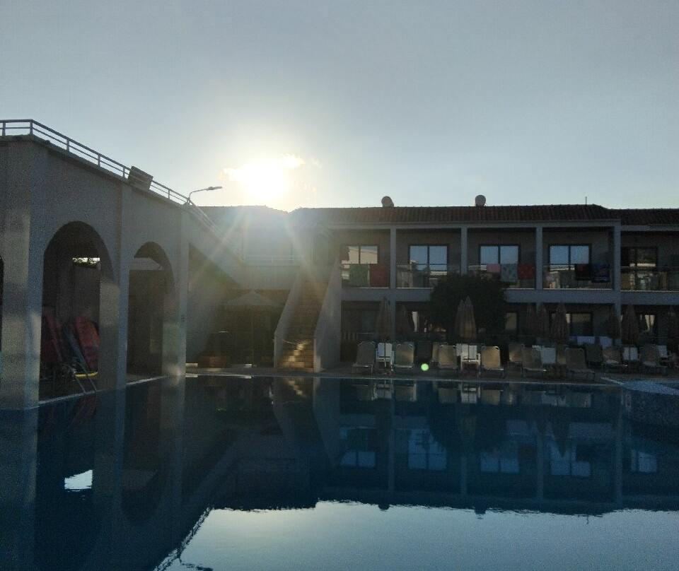 Papillon Hotel主图