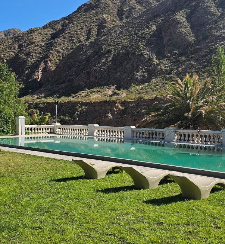 Adora Mendoza-门多萨必去景点