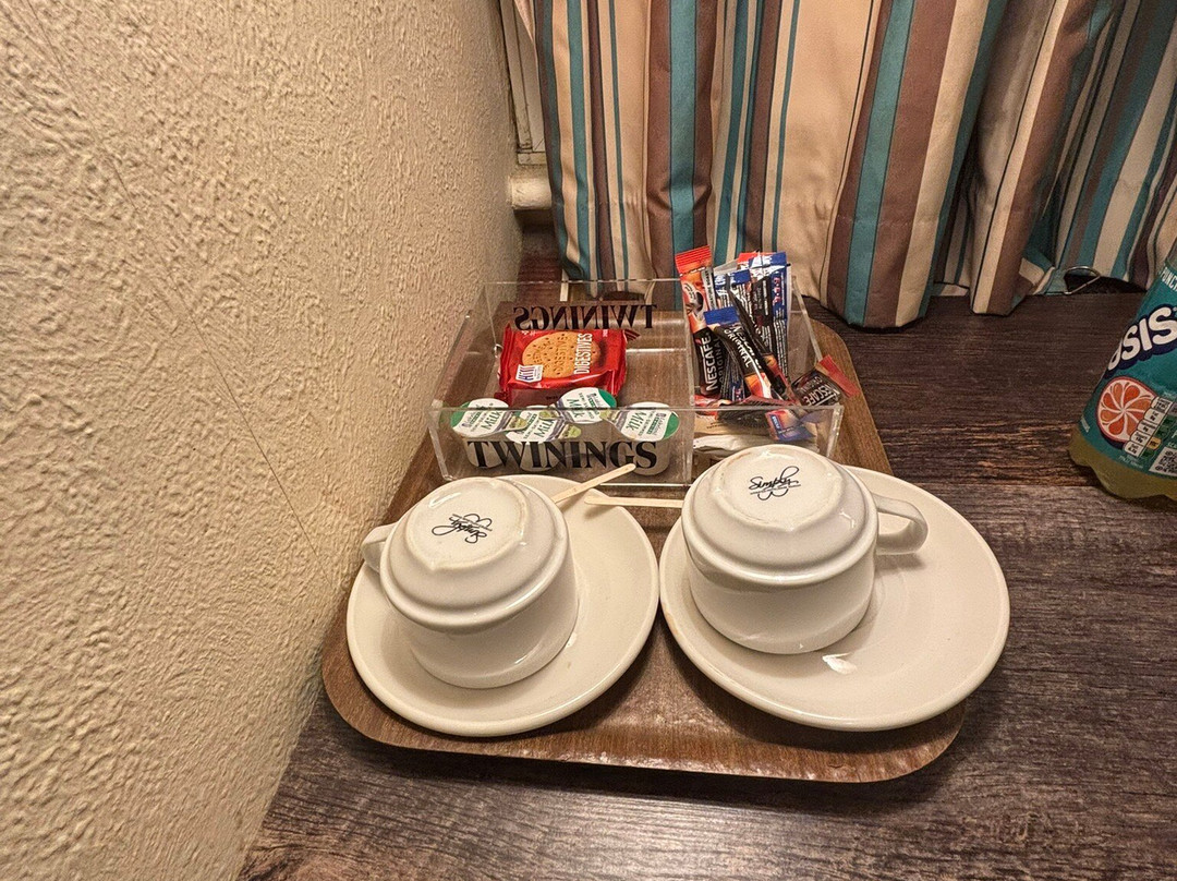 The Devils Punchbowl主图