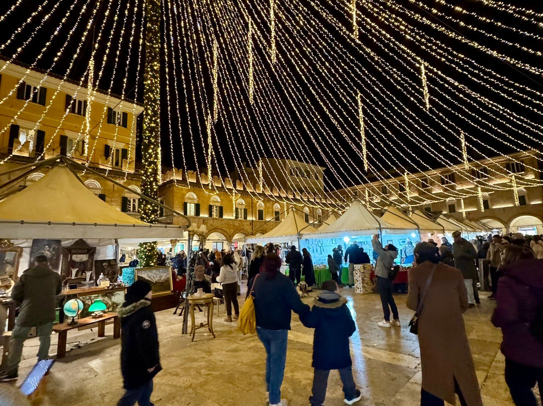 Piazza del Popolo-阿斯科利皮切诺必去景点