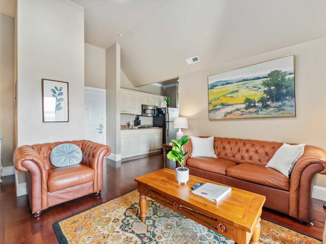 Oasis Suites Hotel主图