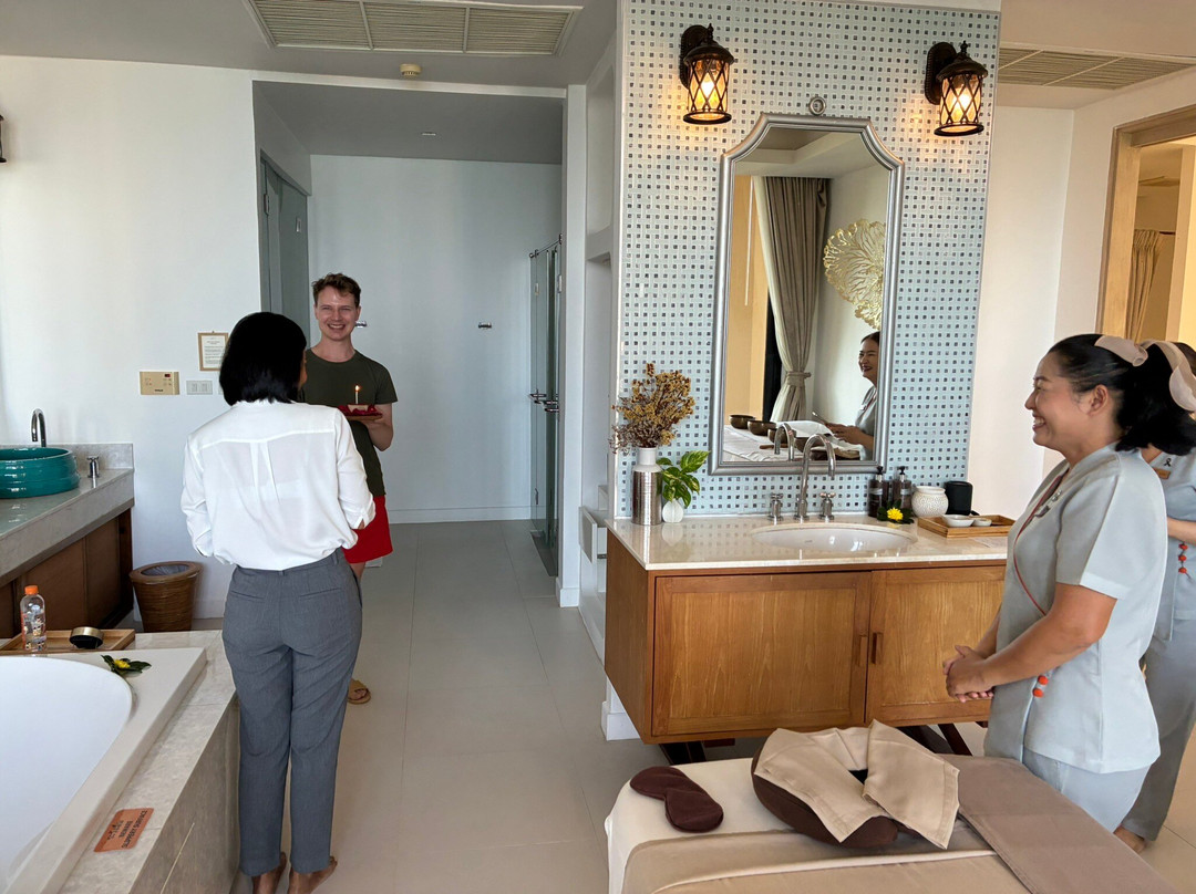 Shine Spa Phuket-攀瓦角必去景点