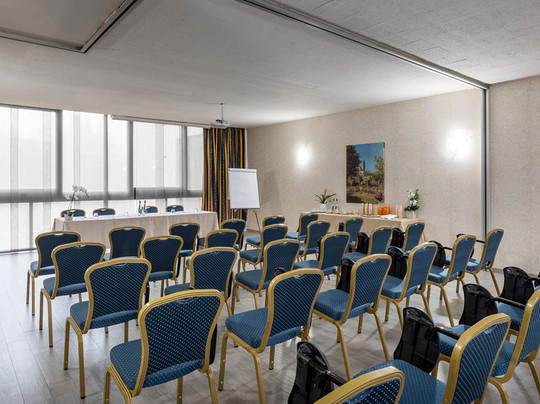 IH Hotels Milano Eur Trezzano sul Naviglio主图