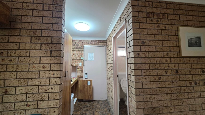 Ten Dollar Town Motel-官方