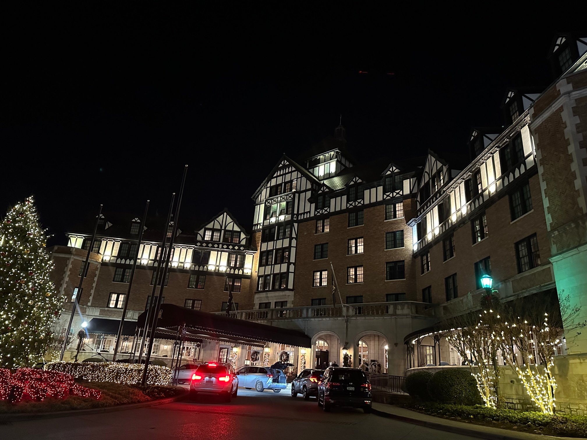 The Hotel Roanoke & Conference Center, Curio Collection By Hilton-浴室