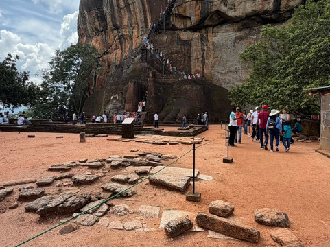 Serendipity Tours-班托塔必去景点