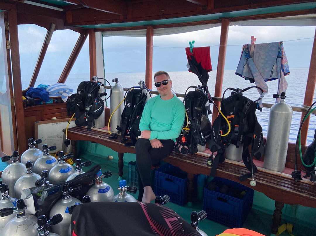 Fathu Dives & Excursion Center-Dhangethi Island必去景点