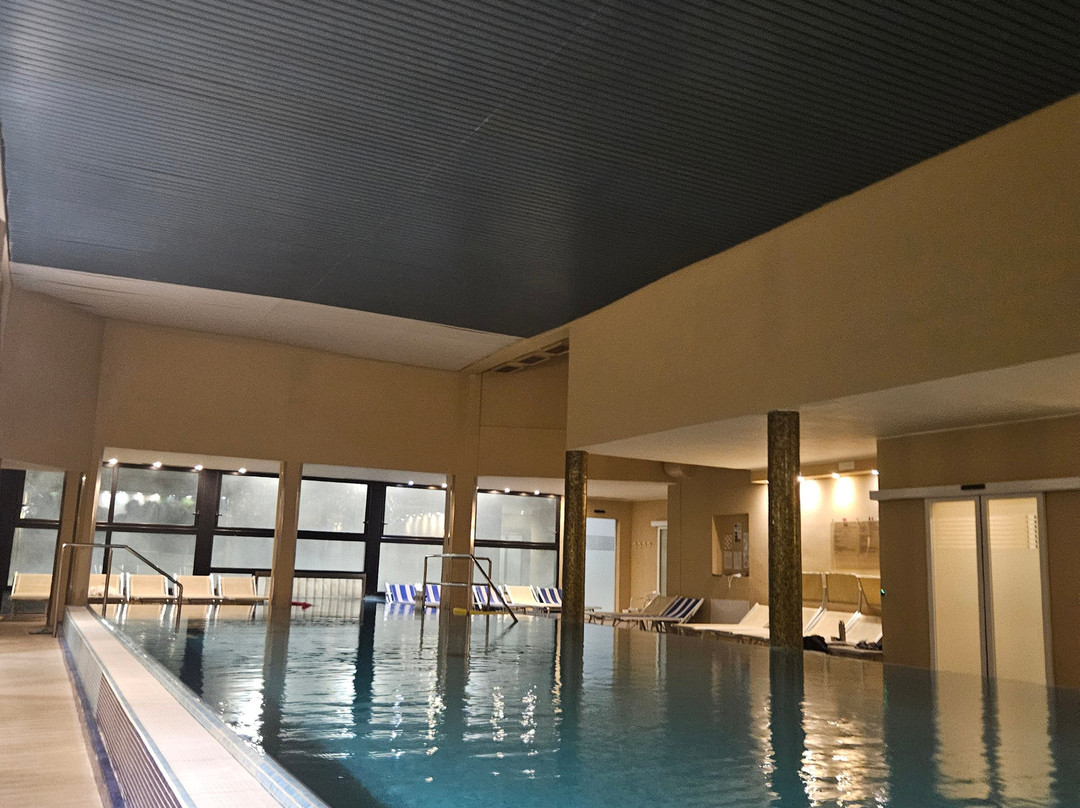 天堂温泉酒店主图