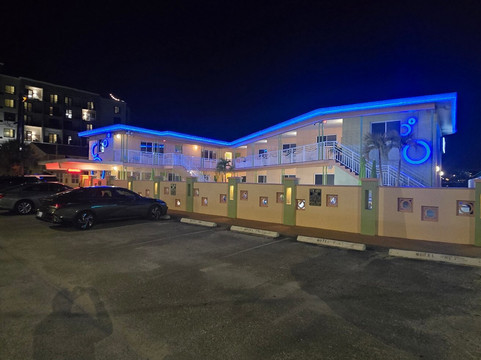 Frenchy's Oasis Motel主图