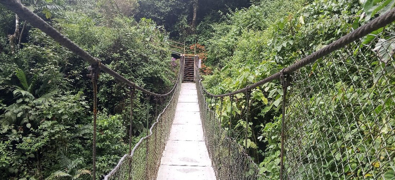 Condor Machay Cascadas-皮钦查省 圣安东尼奥镇必去景点