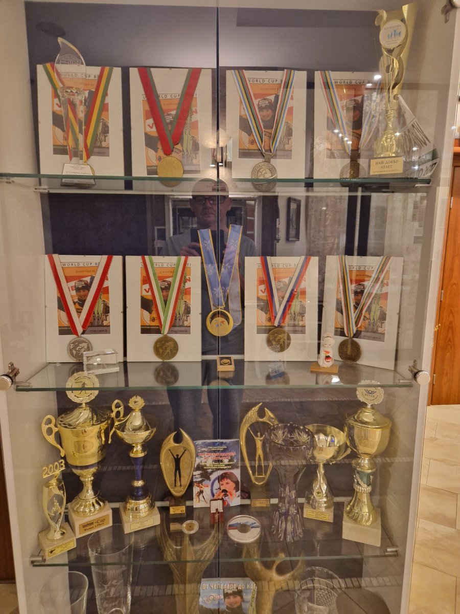 达佛斯卡酒店-官方