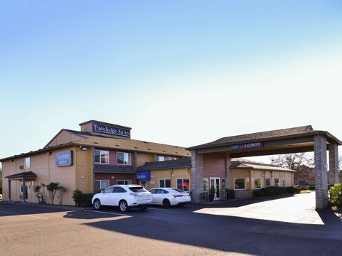 纽伯格套房Travelodge by Wyndham主图