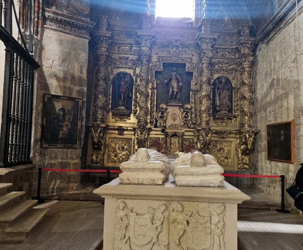 Colegiata de San Miguel-Ampudia必去景点