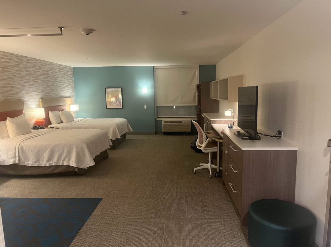 雅基马机场希尔顿惠庭酒店主图