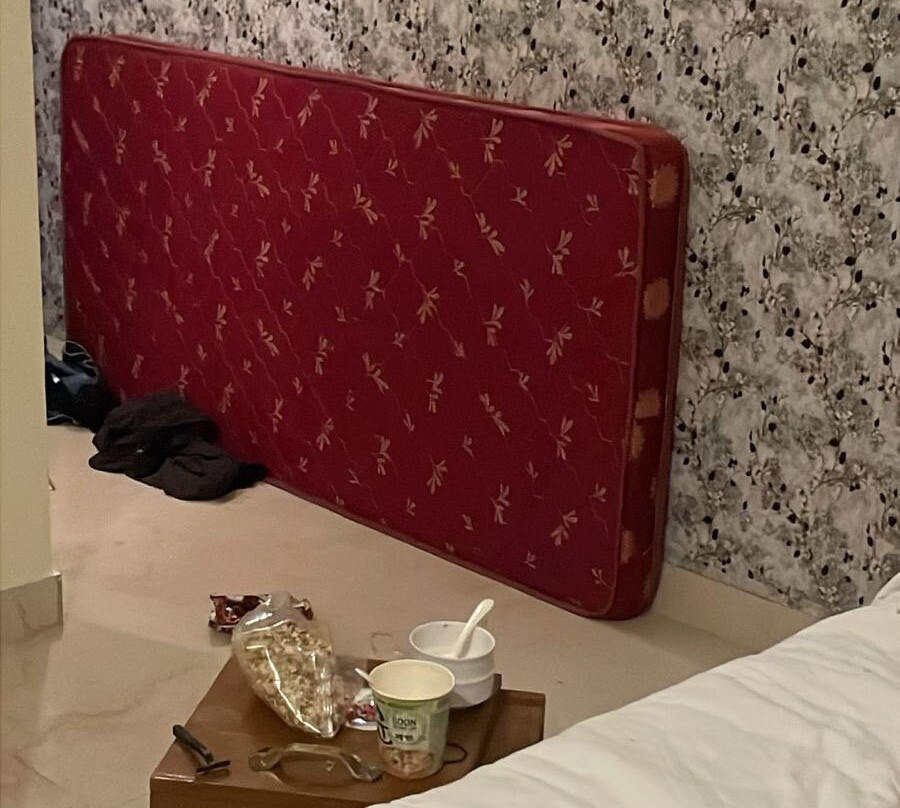然萨姆波尔丛林旅馆主图