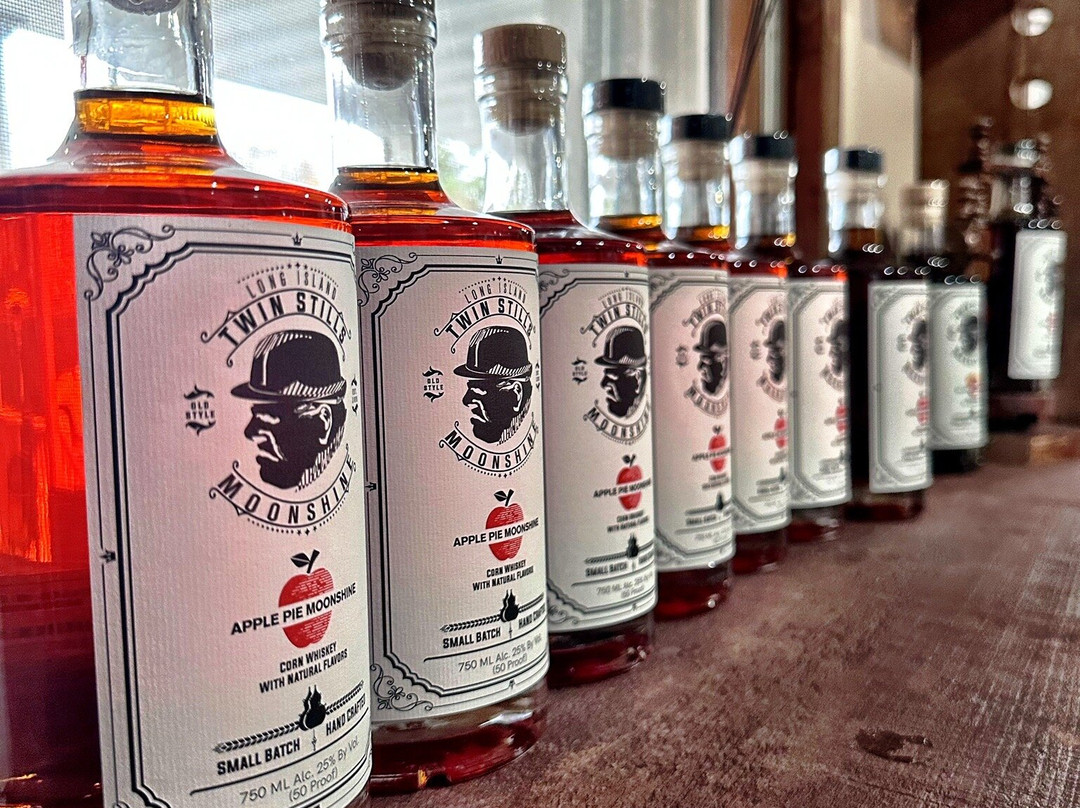 Twin Stills Moonshine-Riverhead必去景点