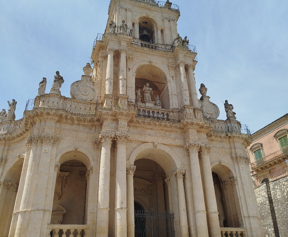 Basilica di San Paolo-帕拉佐洛-阿克雷德必去景点