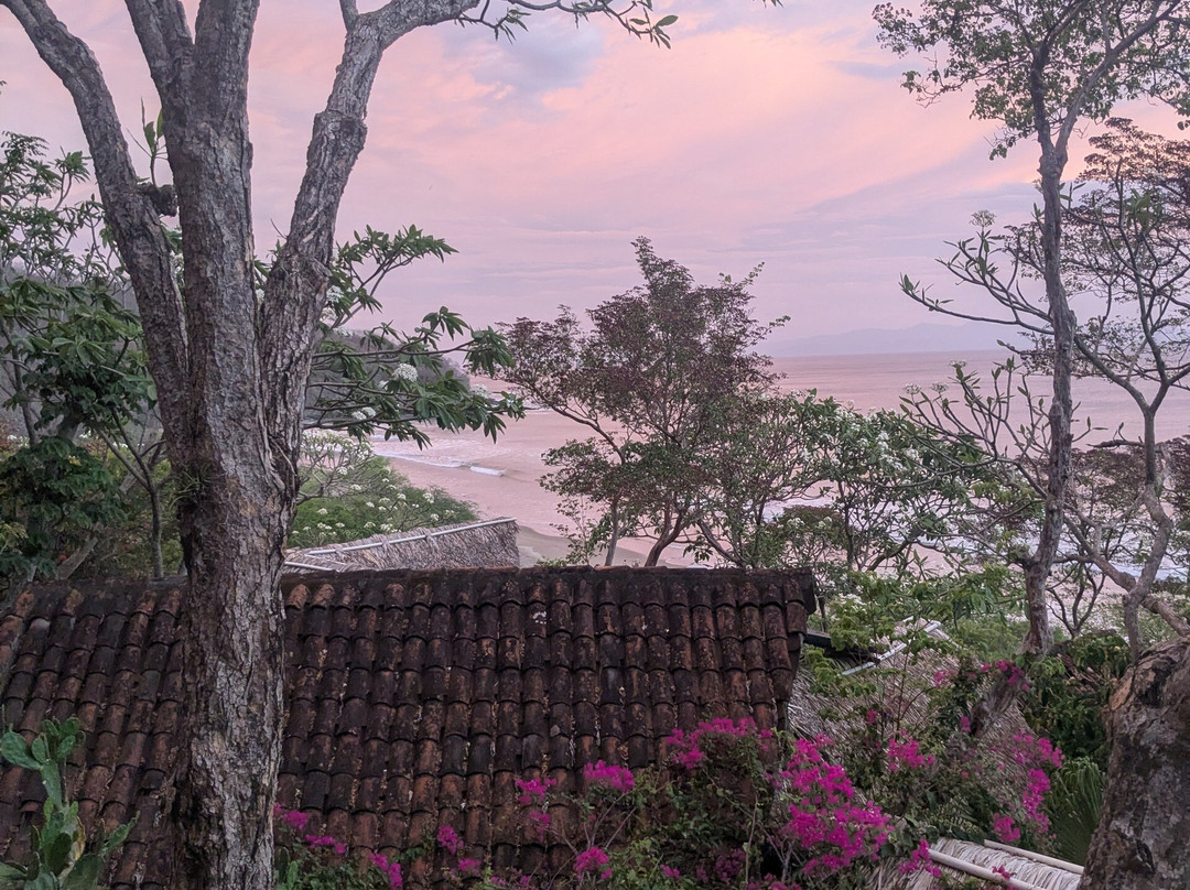 Costa Dulce Beach Hotel & Retreat Center主图