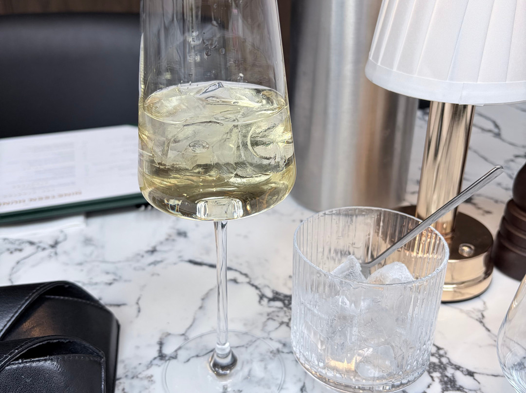 The Nineteen Hundred Restaurant & Café Bar
