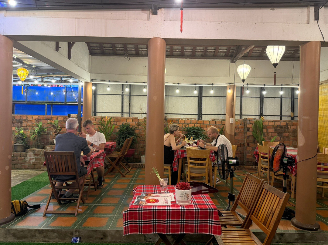 B7 Fast Food Restaurant