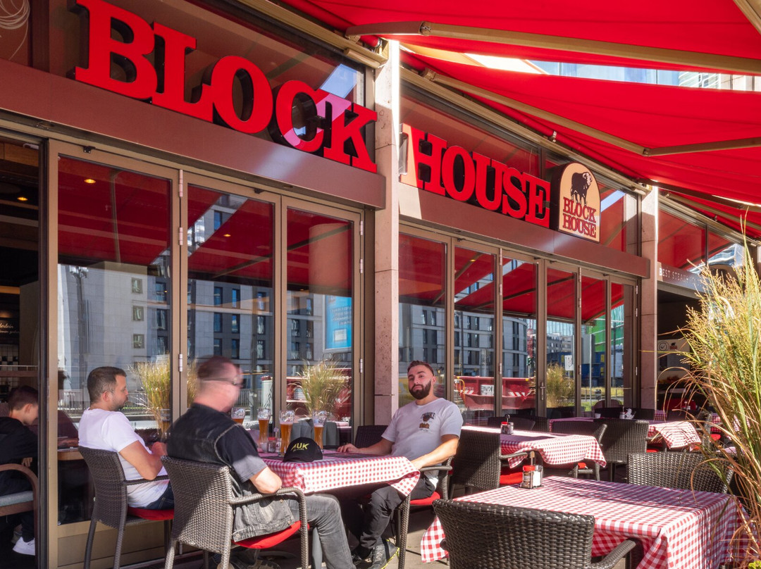 BLOCK HOUSE Frankfurt Europa-Allee