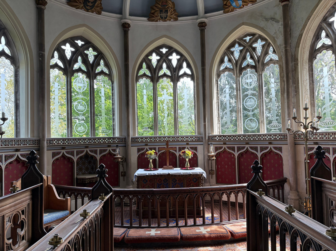 Saint Nicholas Church-Moreton必去景点