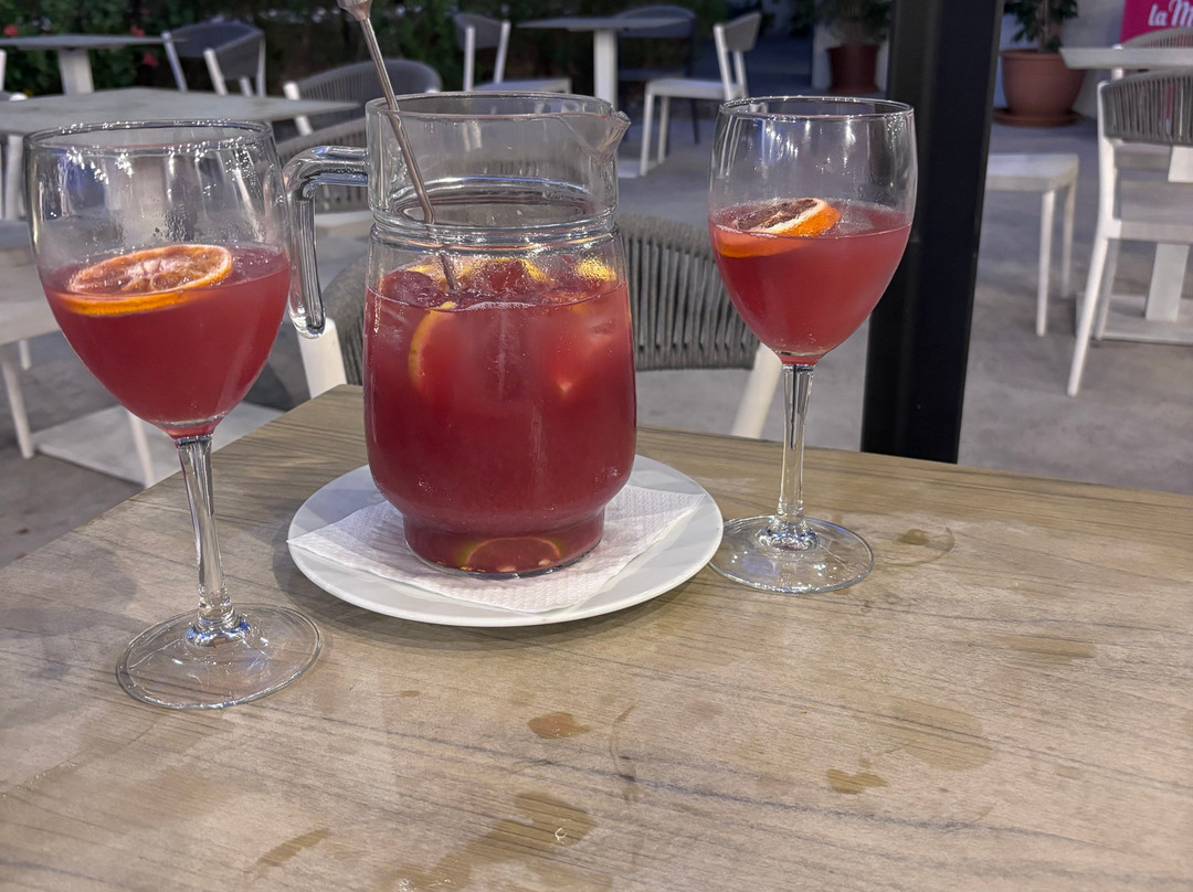 波连萨湾酒店主图