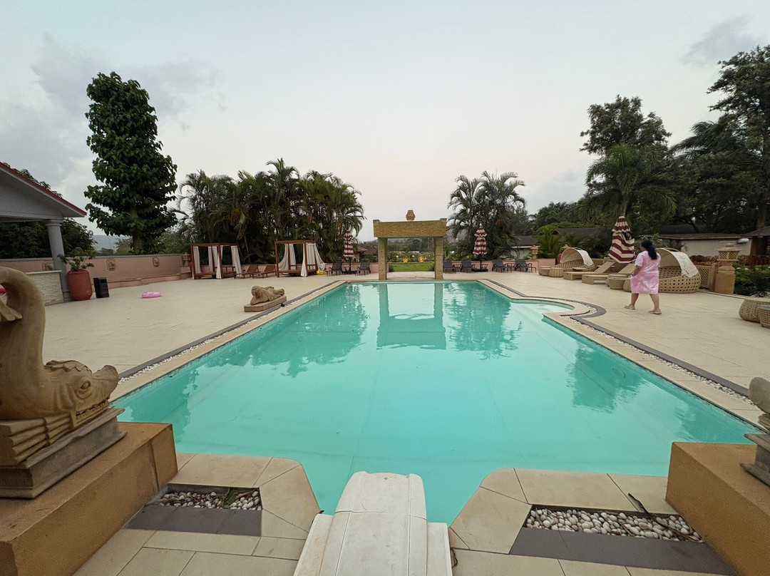 The White Resort and Spa Pawna