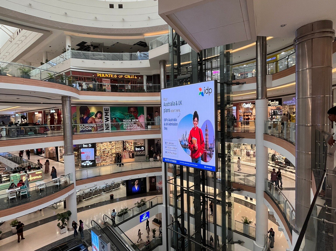 DB City Mall-波帕必去景点