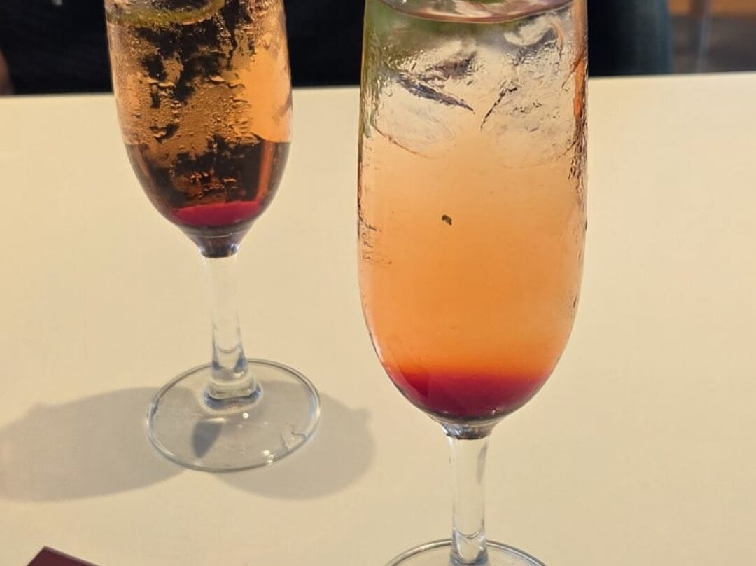 Plaza Premium Lounge Gatwick North Departures-霍利必去景点