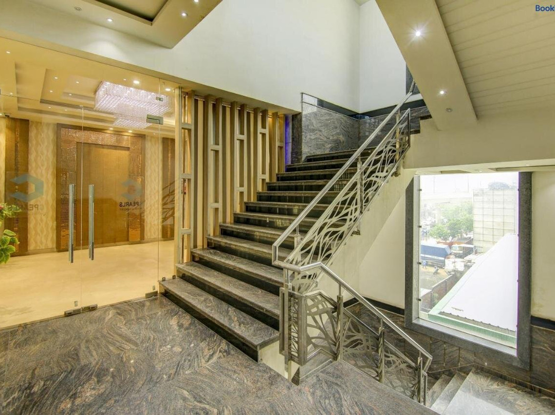 Super Townhouse Oak Hotel C Pearls