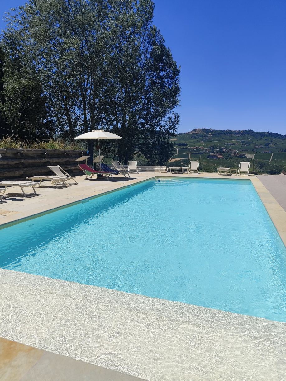 Tenuta Montanello B&B-泳池