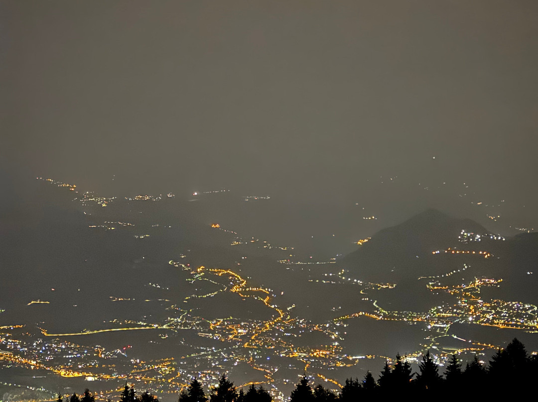 邦多纳山脉酒店主图