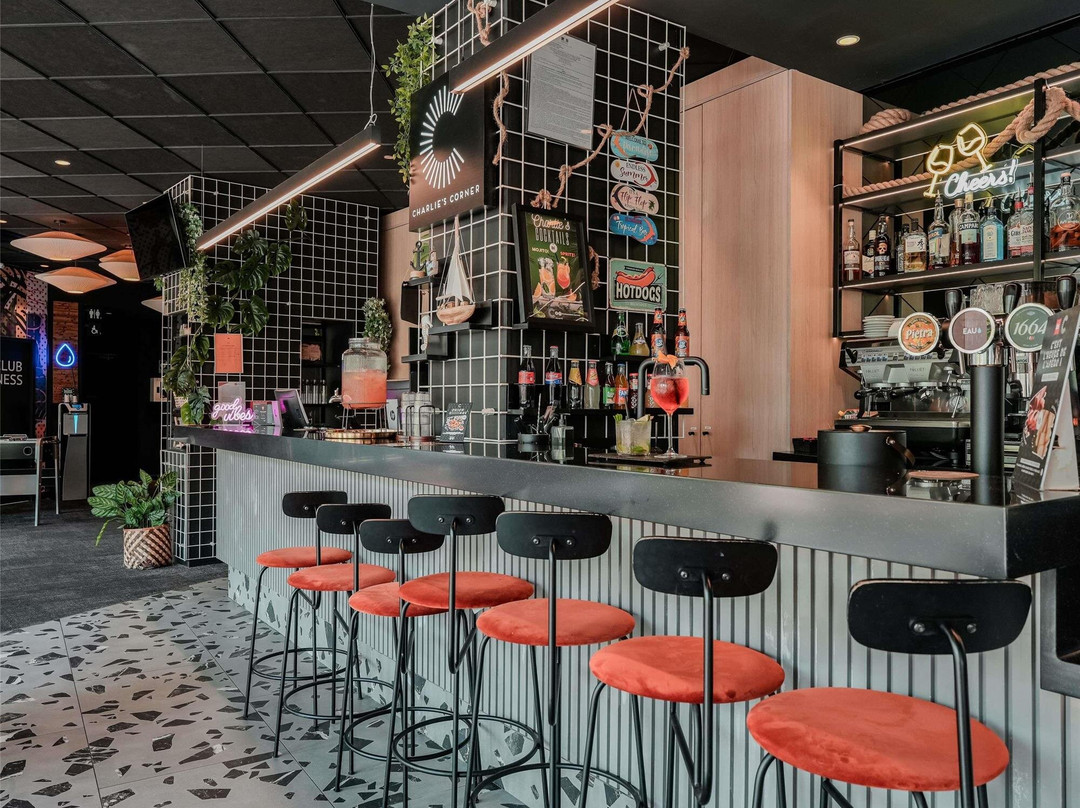Bouches-du-Rhone酒店住宿-宜必思马蒂格酒店