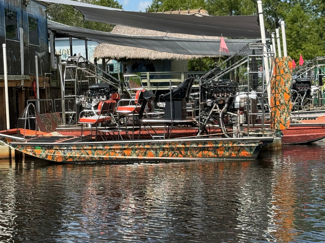AirBoat Rides at Midway-Christmas必去景点