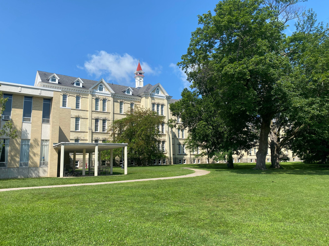 The Village at Grand Traverse Commons-特拉弗斯城必去景点
