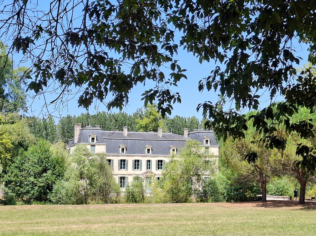 Alice au pays des Paons-阿维桑必去景点