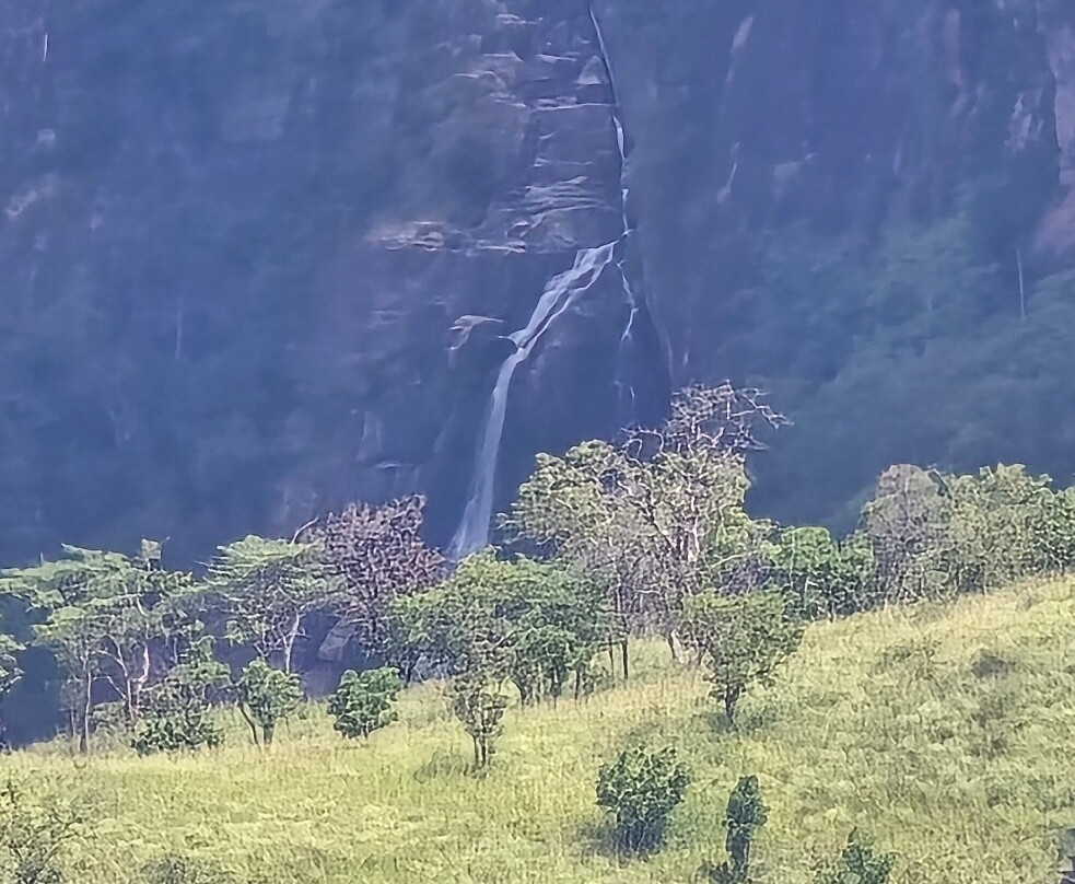 小亚当峰-埃勒必去景点