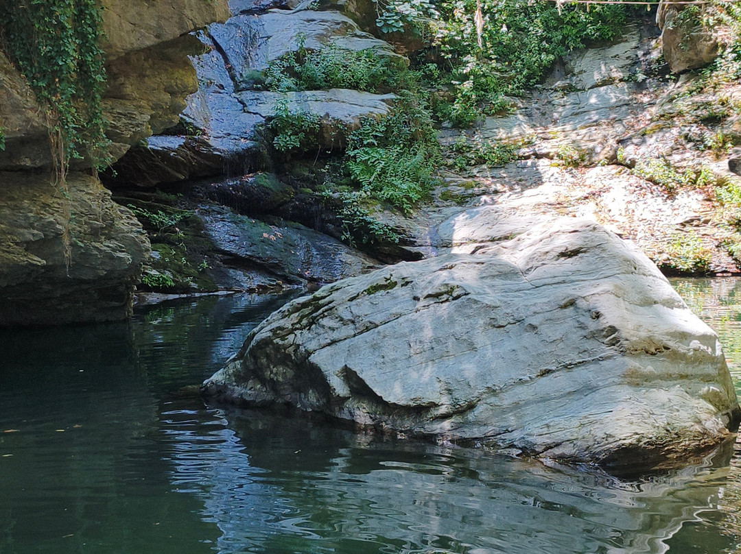 Kalipso Waterfall-Larissa必去景点