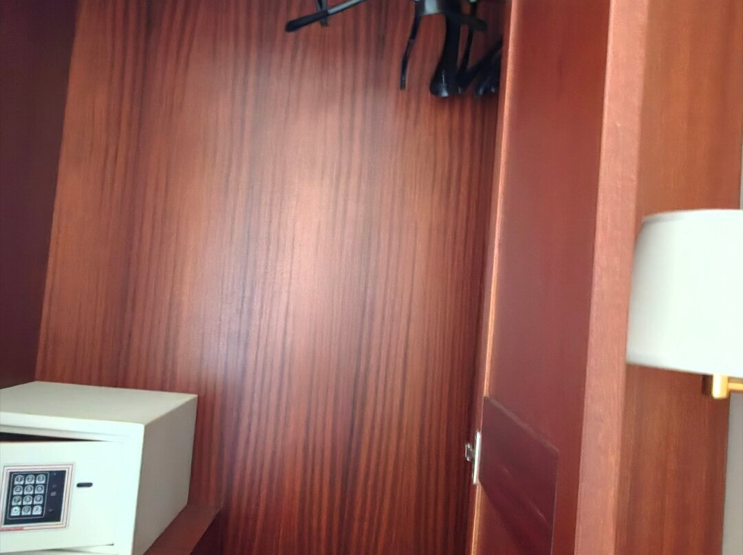 阿提留斯成人酒店主图