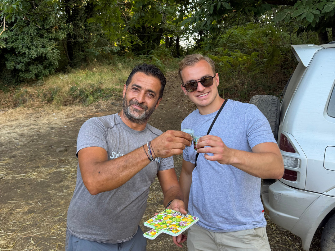 Etna Donkey Trekking-林瓜格洛萨必去景点
