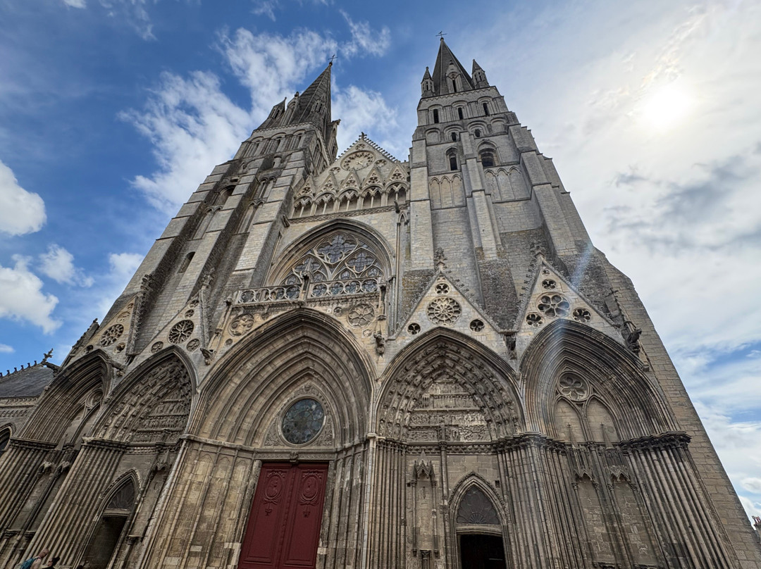 Cathedrale Notre-Dame-巴约必去景点
