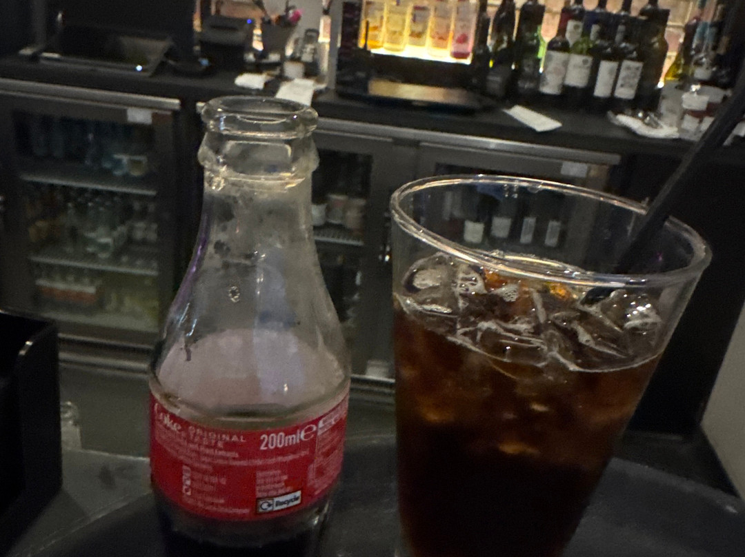 瑞丁马尔迈松酒店主图